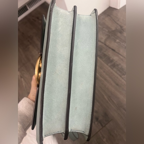 Tory Burch crossbody bag in mint condition and carried a couple times only - Picture 6 of 9